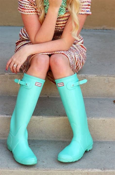 30+ Hunter Rain Boots Outfits You Want To Copy These boots never go out of style! They are ...