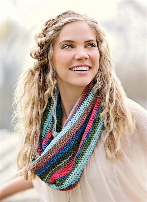 Crochet in Color: Scarves and More Scarves