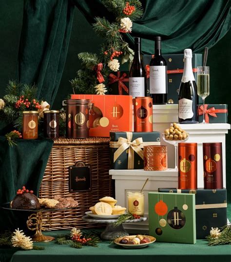 Best Luxury Christmas Hampers 2020 - The Luxury Editor