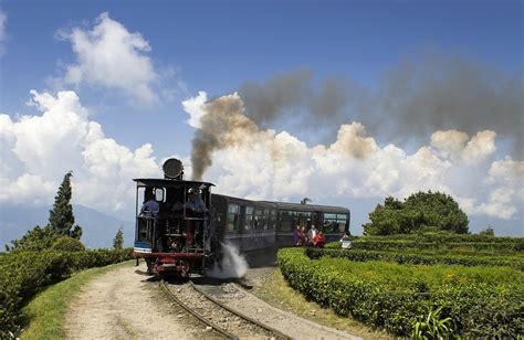 Darjeeling,himalayan,railway,toy,train - free image from needpix.com