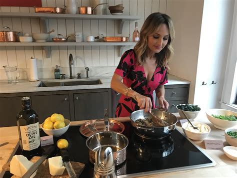 Giada De Laurentiis to Host Food Network Baking Show | Kitchn