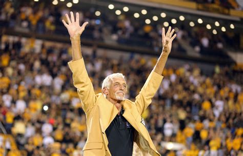 Hall of Fame punter Ray Guy passes away at age 73