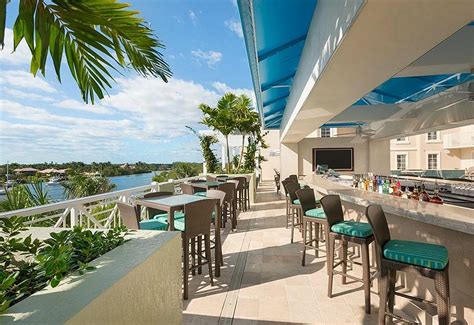 Wyndham Grand Jupiter at Harbourside Place Pool Pictures & Reviews ...