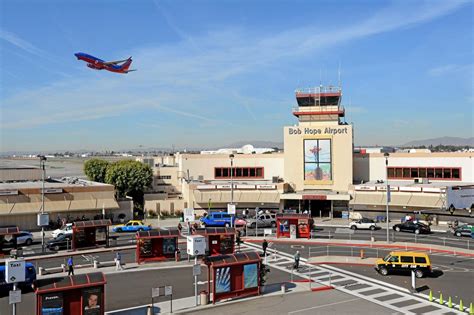 Report: Burbank Airport puts $1.8 billion into local economy – Daily News