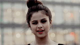 Selena Gomez Gifs that Describe Your Astrological Sign | Teen Vogue