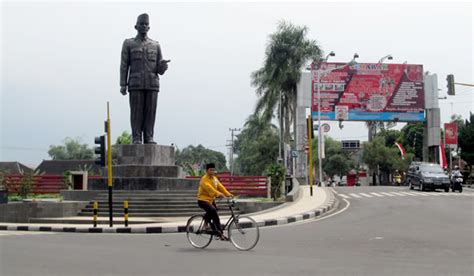 Patung Soekarno Diresmikan Megawati di Blitar