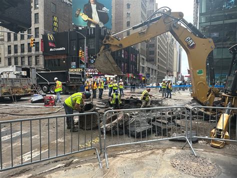 Water Main Break in Times Square Blocks 7th Ave and Disrupts Subway Service