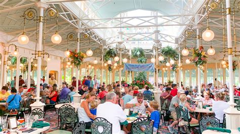 16 Best (And Worst!) Magic Kingdom Restaurants - Disney Trippers