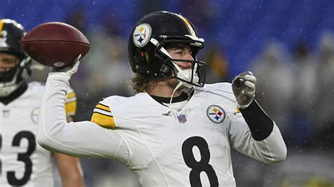 Report: Pittsburgh Steelers trading QB Kenny Pickett to Philadelphia ...