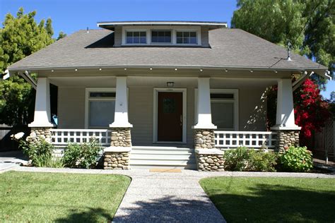 Front porch design, Craftsman porch, Porch design