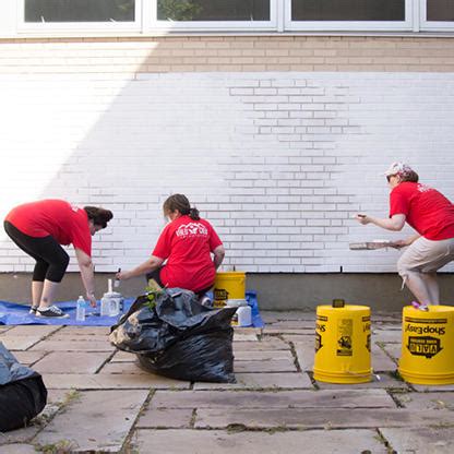 Valu Crew Revitalizes Courtyard At North Park Junior High School