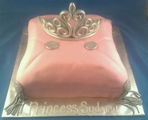 Tiara Cake - CakeCentral.com