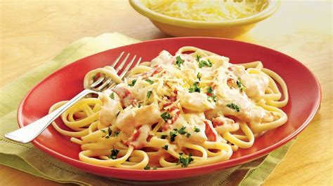 Skinny Chicken Linguine Alfredo Recipe - BettyCrocker.com