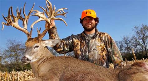 World's Largest Deer Shot In Tennessee