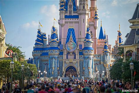 Detailed Look at Disney World 50th Anniversary Crest on Cinderella Castle