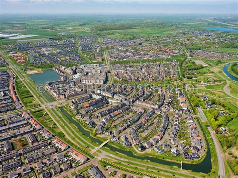 Aerophotostock | Vleuten, luchtfoto met de Dorpstraat en het Torenplein