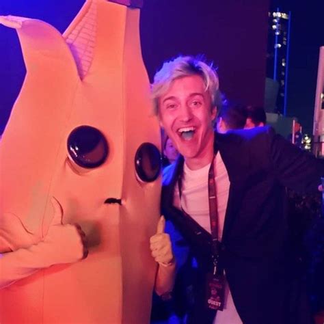 What did ninja do to poor peely #fortnite #fortnitememes #ninja #ninjamemes @ninja #E3 # ...