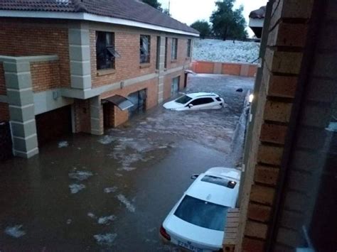 Joburg South left battered after hailstorm, torrential rain - LNN - Kempton Express