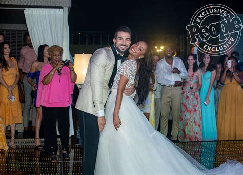 Rachel Lindsay and Bryan Abasolo Share Details of Their Island Chic Wedding