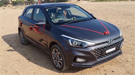 Hyundai i20 Asta(O) 2019 walk around star dust - YouTube