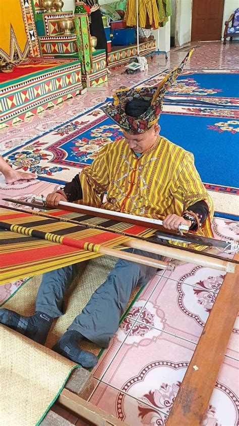 🇲🇾 | Iranun's textile, from... - ASEAN Heritage & History