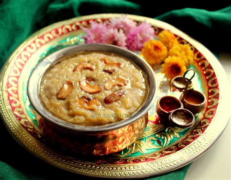 Annapurna: Sakkarai Pongal - The Sweet Pongal Recipe