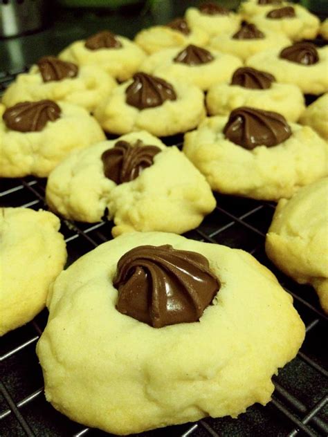 Ghirardelli Milk Chocolate Shortbread Cookies Recipe - Food.com