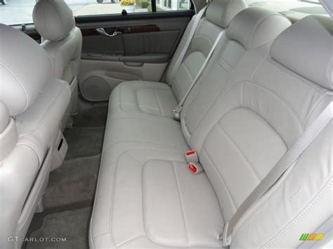 Shale Interior 2005 Cadillac DeVille DHS Photo #40339611 | GTCarLot.com