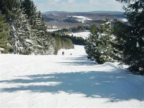 6 Best Ski Resorts in Pennsylvania, 2023/24