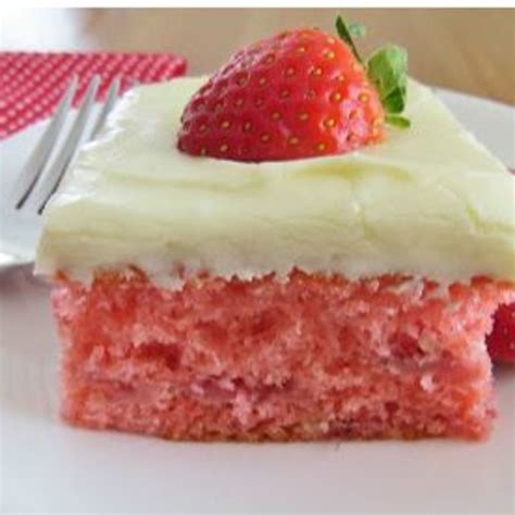 Fresh Strawberry Cake