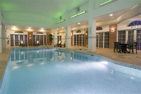 Holiday Inn Corby spa breaks from £30.00