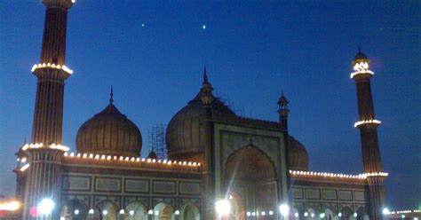 Visit India: Jama Masjid (At Night)