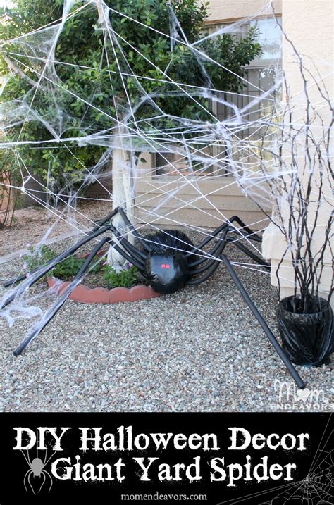 DIY Halloween Yard Decor: Giant Spider in Spiderweb