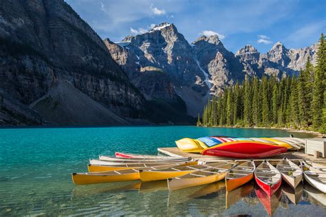 Visiting Moraine Lake | Banff National Park | Alberta, Canada