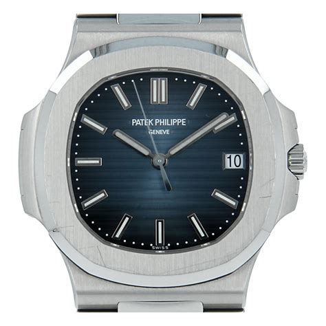 Patek Philippe Nautilus 5711/1A Blue Dial *2019* | Buy pre-owned Patek ...