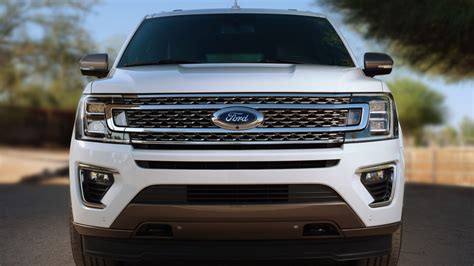 2020 Ford Expedition King Ranch photos: Luxury SUV is back