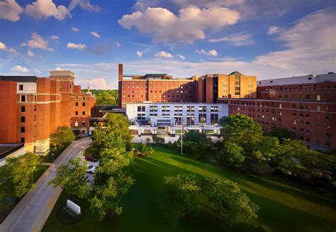 Outpatient and Hospital facilities - Ed Massery - Pittsburgh Architectural Photographer