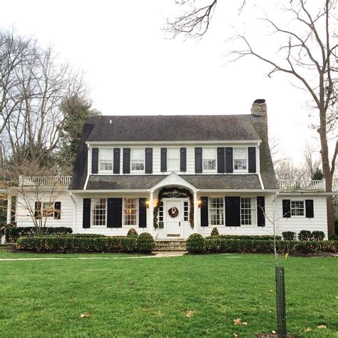 What Is A Colonial-Style House? | Colonial house exteriors, Dutch ...