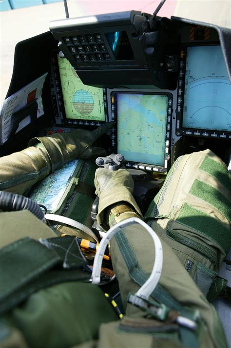 Saab JAS 39 Gripen cockpit : r/cockpits