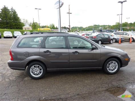 Liquid Grey Metallic 2006 Ford Focus ZXW SE Wagon Exterior Photo ...