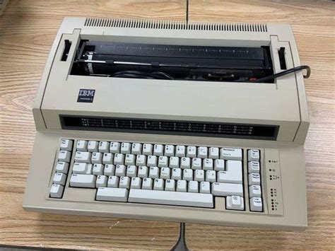 IBM electric typewriter - Legacy Auction Company