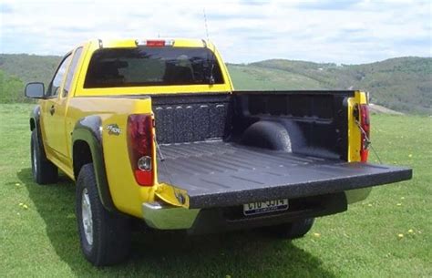 Spray In vs Drop In Bedliner - Updated for 2021 | DualLiner Truck Bed Liner - Ford, Chevy, Dodge ...