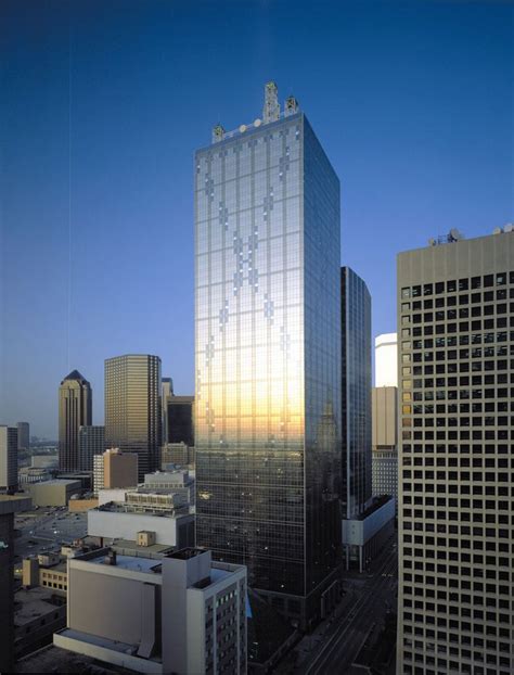 Renaissance Tower | Dallas fort worth, Skyscraper, Fort