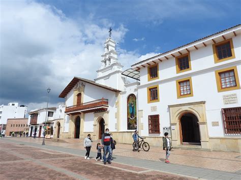 Chiquinquirá Pueblo y Catedral - Location Colombia