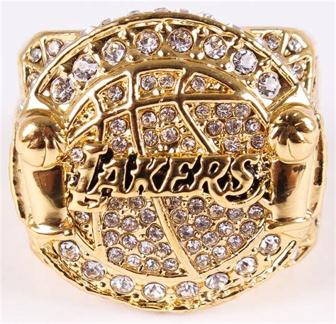 Los Angeles Lakers 2010 Championship Replica Ring Size 10 | Property Room