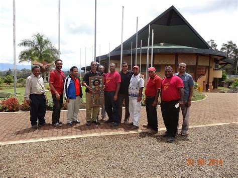 2014 Papua New Guinea University of Technology Enga Province Roadshow Team