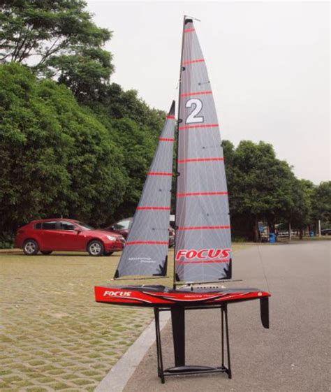 Joysway J8812 Focus V2 1 Meter RTR 2.4GHZ RC Sailboat