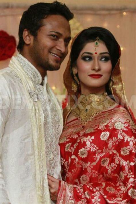 Umme Ahmed Shishir, Shakib Al Hasan | Hindu Wedding | Pinterest | Wedding, Bengali bride and Brides