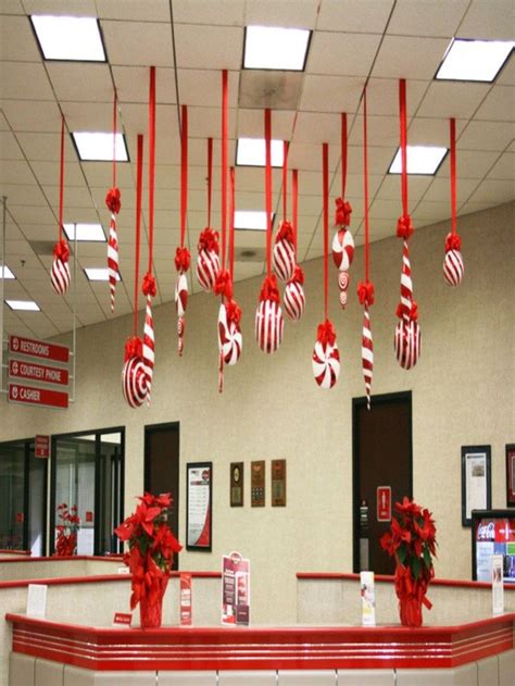 Easy DIY Office Christmas Decoration Ideas 06 Ideas Christmas, Holiday Christmas Party, Office ...