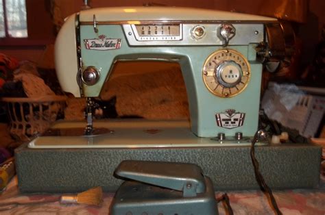 Vintage Japanese 'Badged' Zig Zag and Straight Sew Sewing Machines - Page 13 Sewing Machine ...